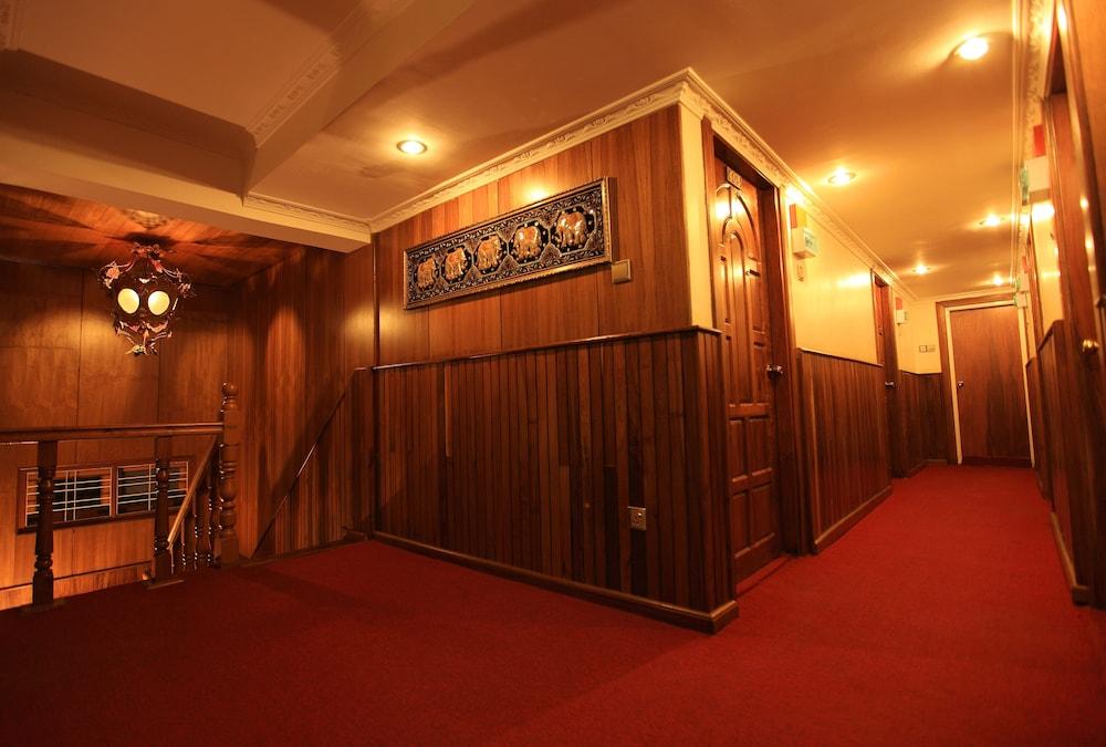 The Hotel Emperor Mandalay Exterior foto